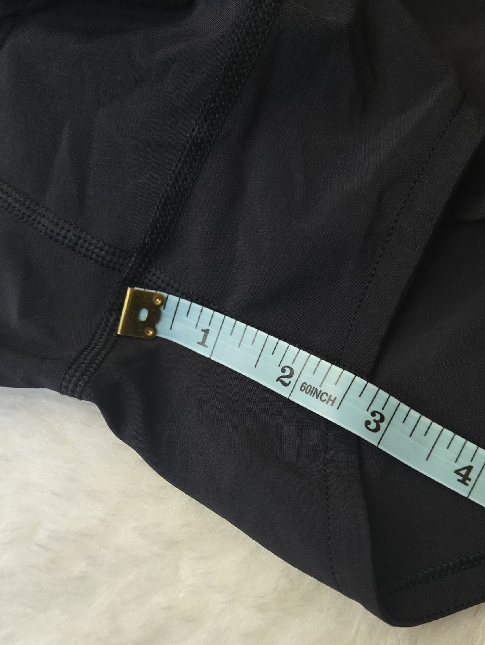 Lululemon Black Speed Shorts, Womens Size 6 - Picture 8 of 11